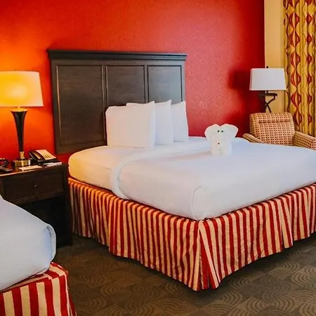 Pier House 60 Clearwater Beach Marina Hotel Room photo