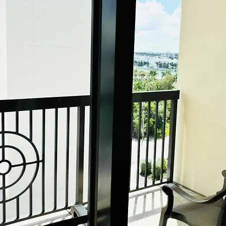 Pier House 60 Clearwater Beach Marina Hotel Room photo