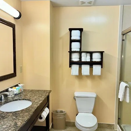 Pier House 60 Clearwater Beach Marina Hotel Room photo